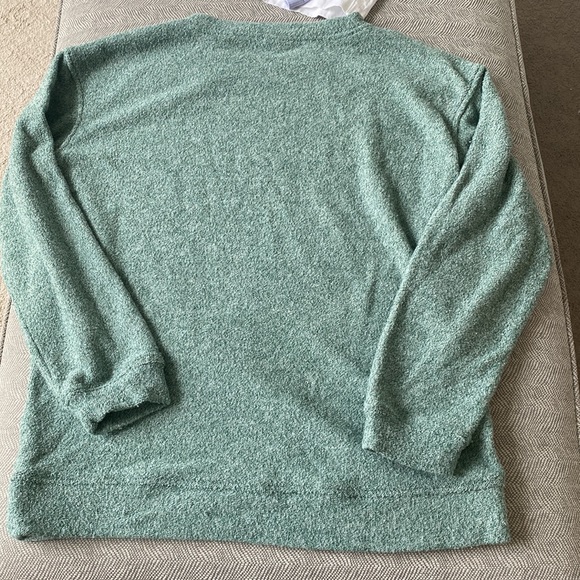 Alpha Chi sweatshirt/sweater - Picture 3 of 3